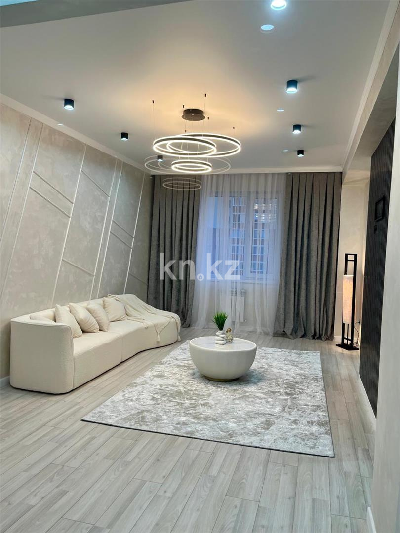 Продажа 2-комнатной квартиры, 67 м², пр. Шахтеров, дом  46/1 - Продажа  двухкомнатных квартир в Караганде фото 1 из 14