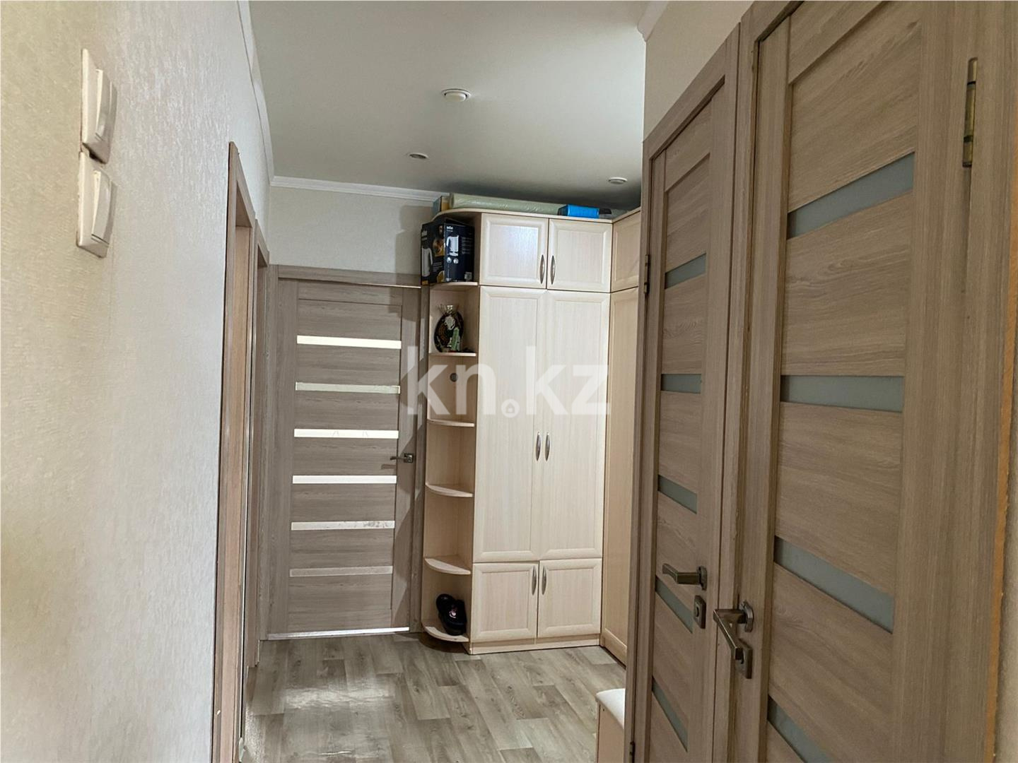 Продажа 3-комнатной квартиры, 63 м², мкр-н 16 - Продажа квартир в Караганде фото 9 из 13