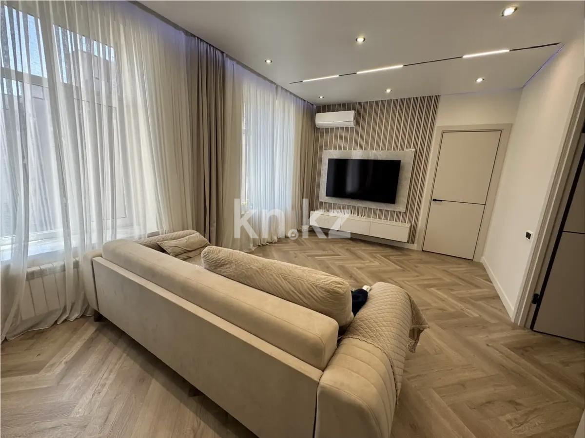 Продажа 4-комнатной квартиры, 122 м² - Продажа четырехкомнатных квартир от собственников в Караганде фото 1 из 7