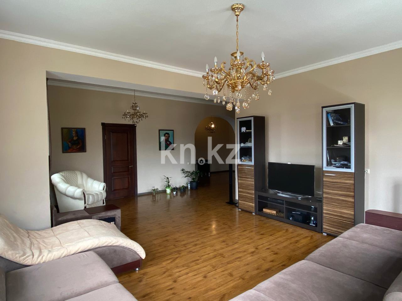 Продажа 7-комнатного дома, 432 м² - Продажа домов, коттеджей в Наурызбайском р-не Алматы фото 3 из 40