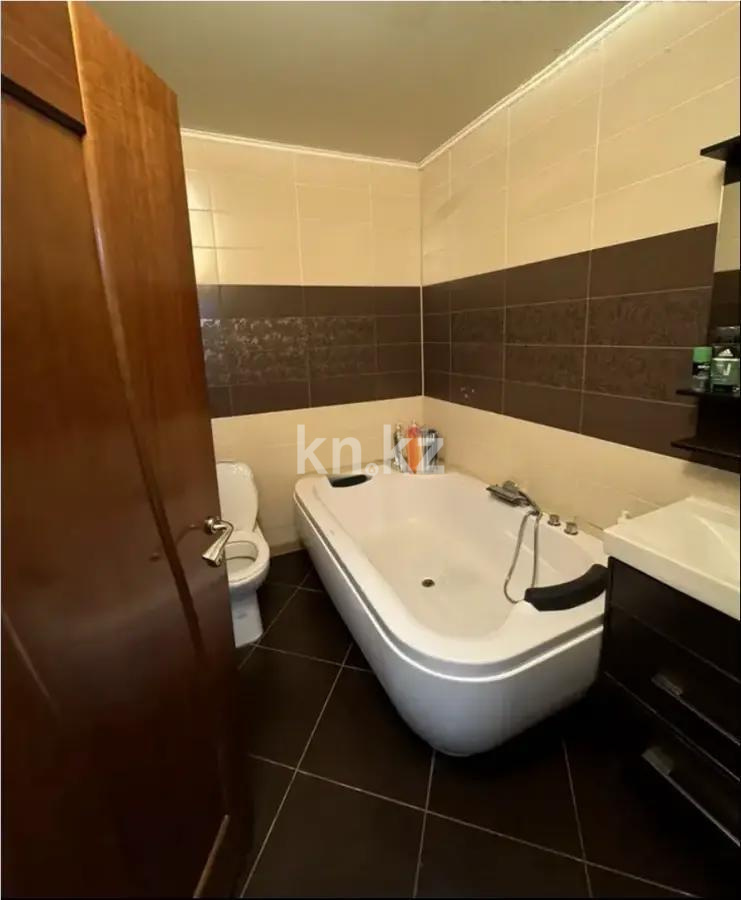 Продажа 4-комнатной квартиры, 140 м², ул. Хусаинова, дом  225 - Продажа  четырехкомнатных квартир в Алматы фото 6 из 9