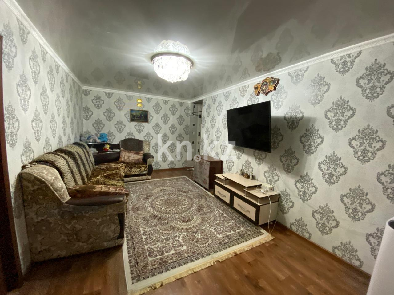 Продажа 3-комнатной квартиры, 56 м², мкр-н 12 - Продажа квартир в Караганде фото 2 из 9