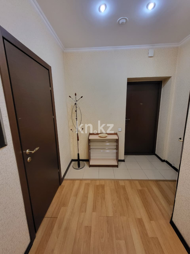 Аренда 2-комнатной квартиры, 50 м², ул. Ходжанова, дом  76 - пр. Аль-Фараби - Аренда квартир помесячно в Алматы с фото фото 25 из 36