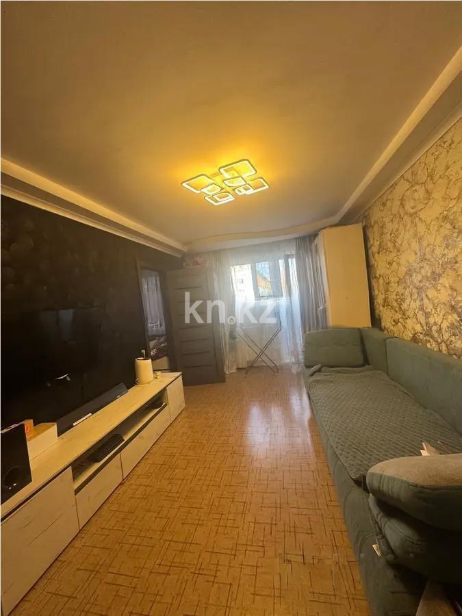 Продажа 3-комнатной квартиры, 48 м², 22 мкр., дом  18 в Караганде
