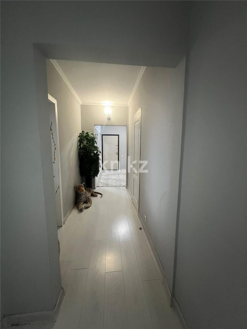 Продажа 2-комнатной квартиры, 70 м², мкр-н Шапагат, дом  8 - Продажа  двухкомнатных квартир в Караганде фото 13 из 22