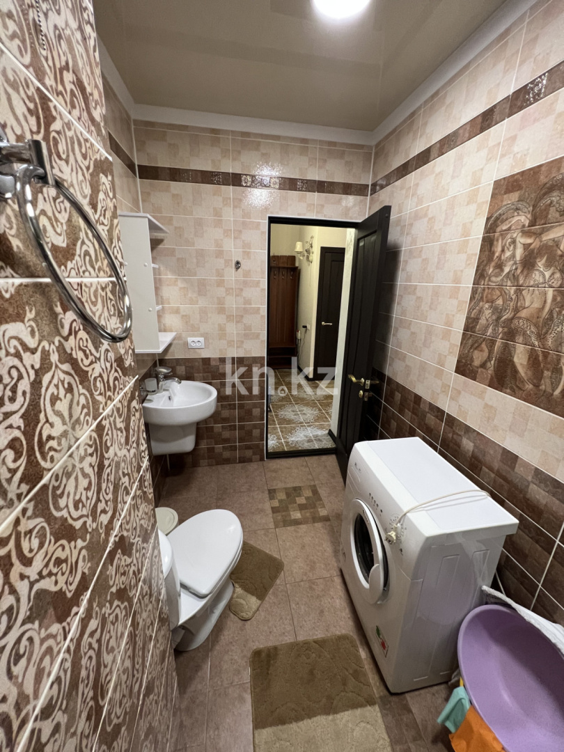 Аренда 2-комнатной квартиры, 50 м², пр. Республики, дом  42 - Аренда  двухкомнатных квартир помесячно в Караганде фото 15 из 25