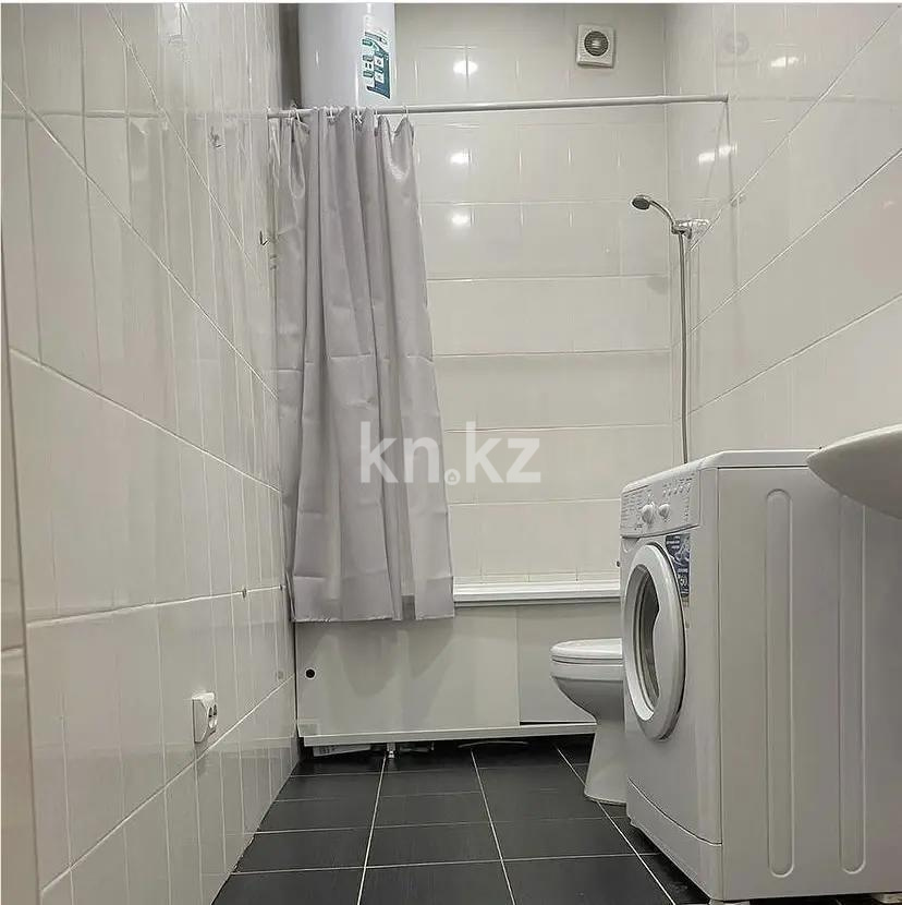 Продажа 2-комнатной квартиры, 54 м², мкр-н Алтын Арка, дом  19 в Караганде - фото 4