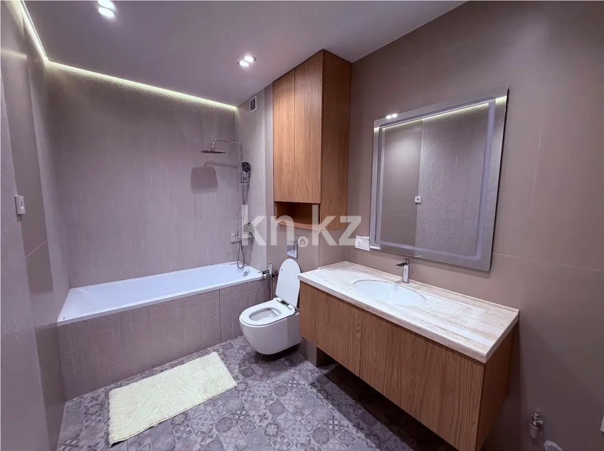 Продажа 2-комнатной квартиры, 67 м² в Алматы - фото 4