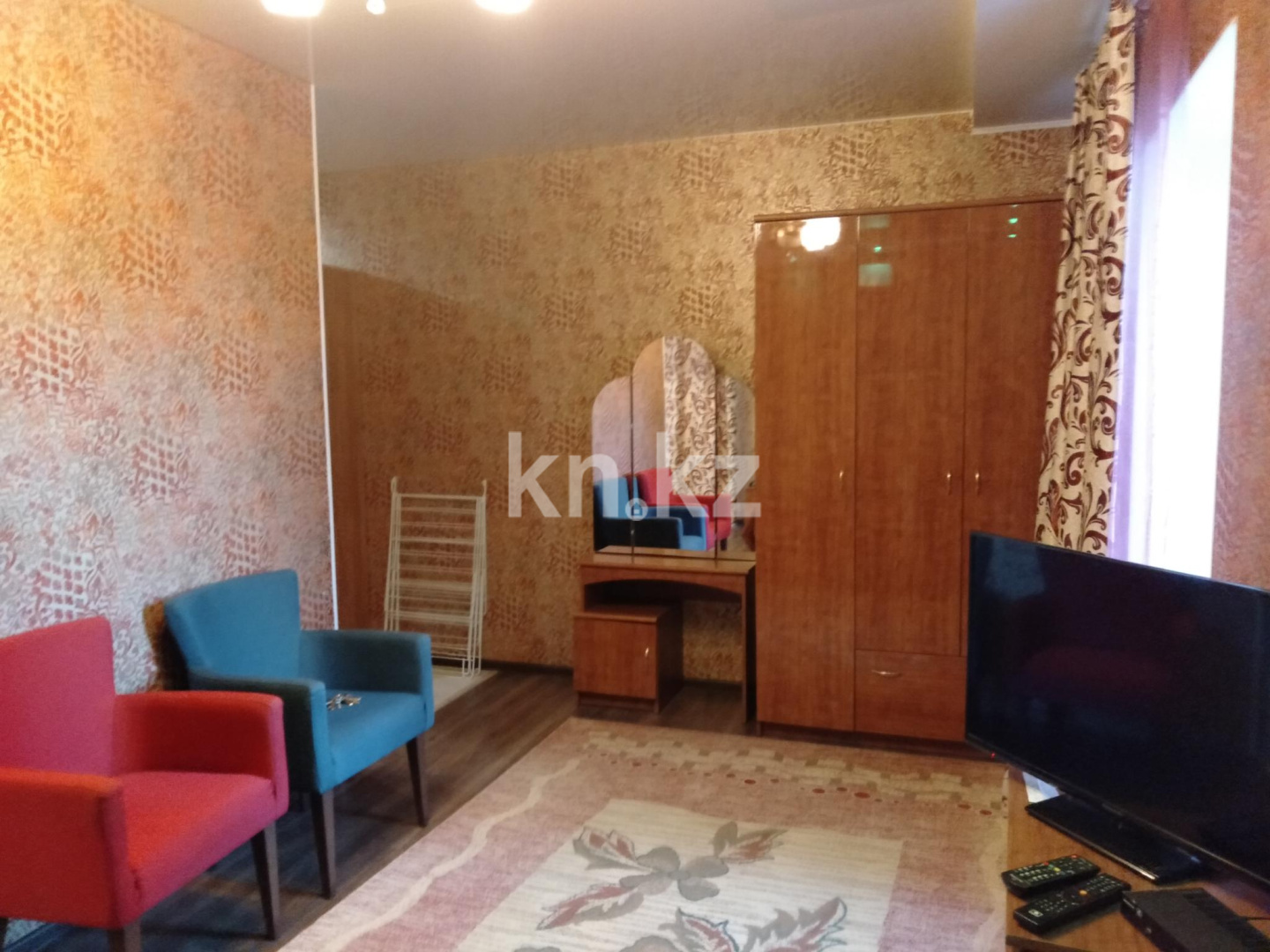 Аренда 1-комнатной квартиры посуточно, 35 м², ул. Победы, дом  105 - Аренда жилой и коммерческой недвижимости в Уральске фото 12 из 15