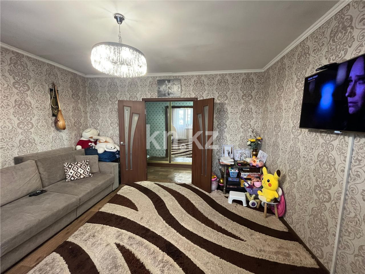 Продажа 4-комнатной квартиры, 77 м², ул. Карла Маркса - Продажа квартир в Караганде фото 2 из 14