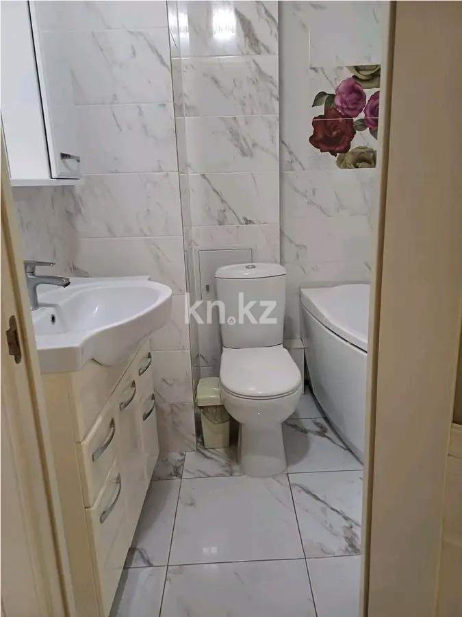 Продажа 2-комнатной квартиры, 66 м², ул. Отырар, дом  10 в Астане - фото 4