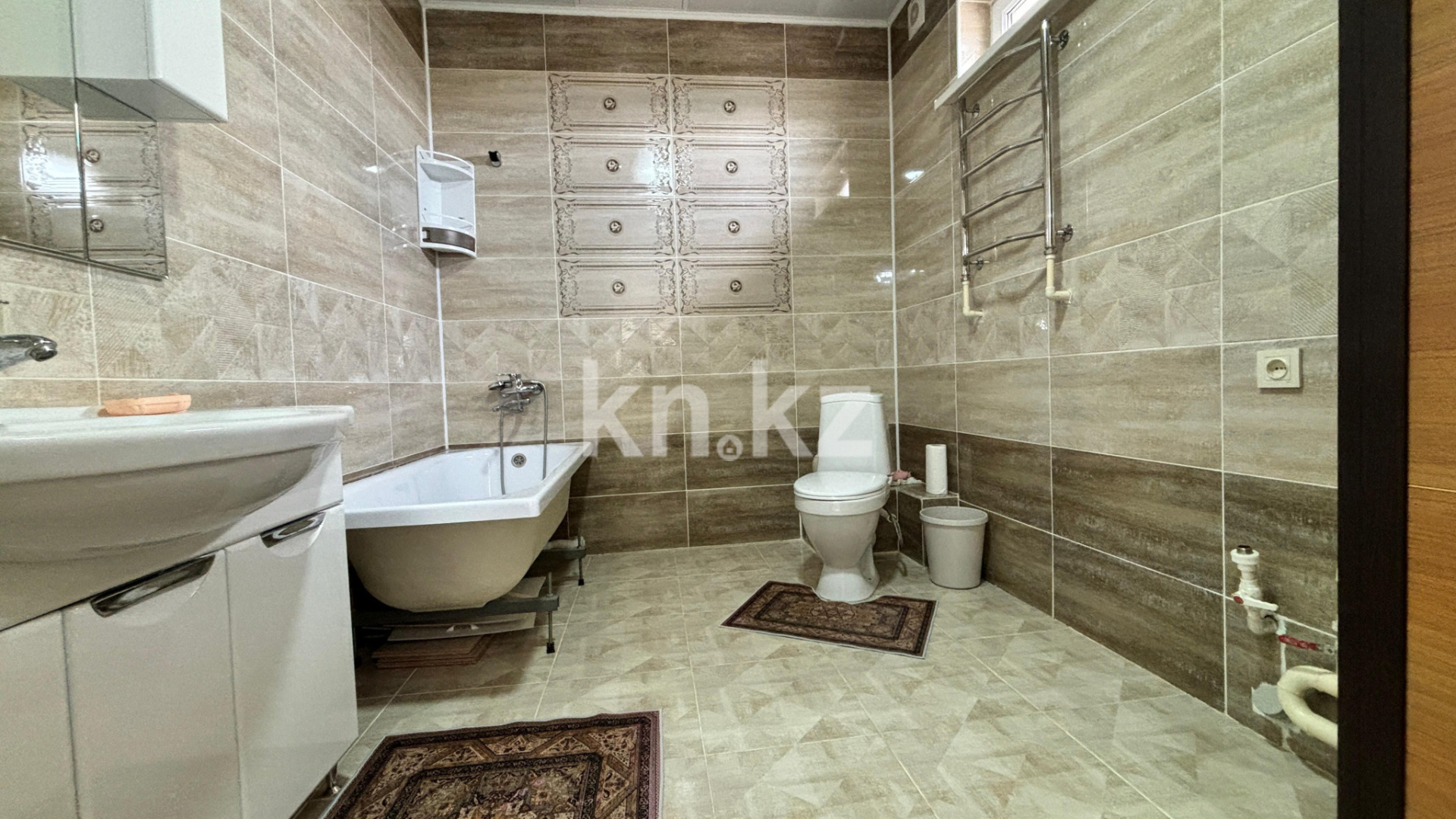 Продажа 6-комнатного дома, 200 м², Шонбасова, дом  16 - Продажа квартир в Атырау фото 34 из 40