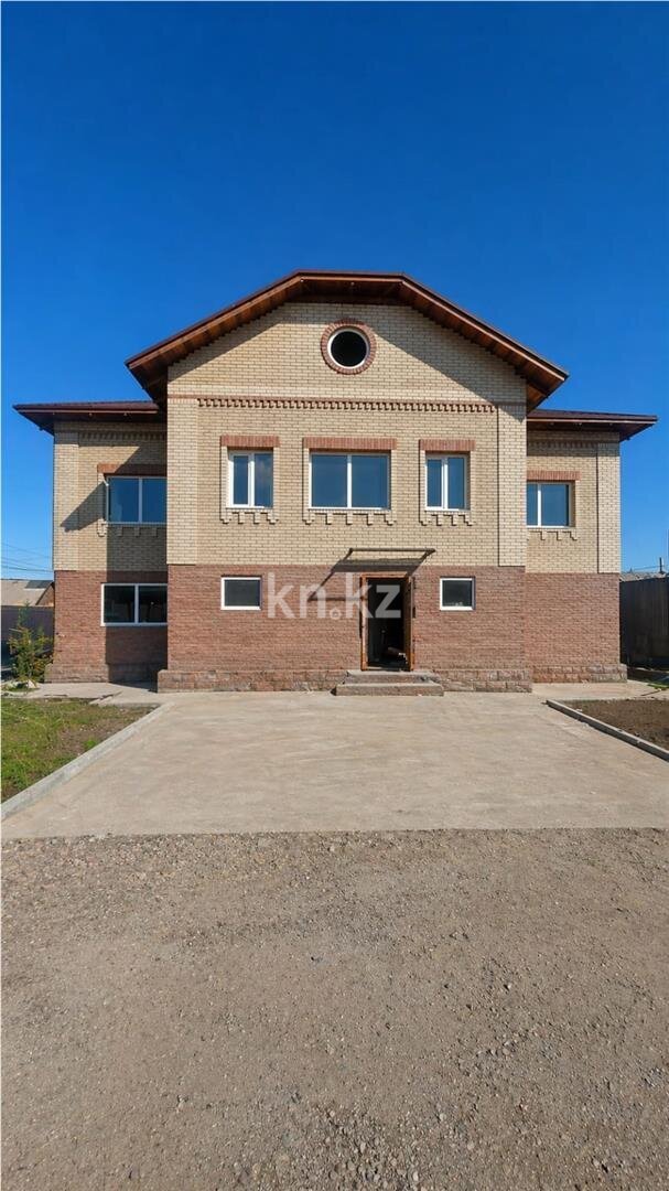 Продажа 5-комнатного дома, 402.5 м² в Караганде