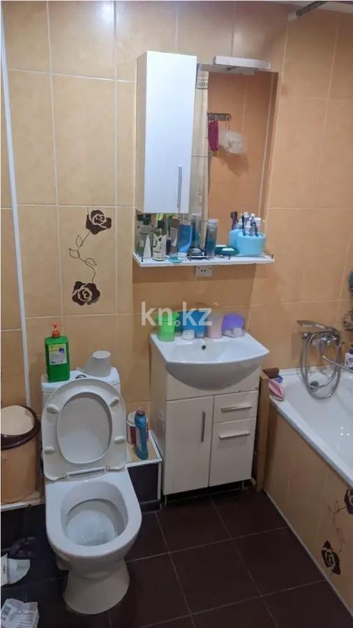 Продажа 3-комнатной квартиры, 60 м², ул. Муканова, дом  28 - Продажа  трехкомнатных квартир в Караганде фото 7 из 8