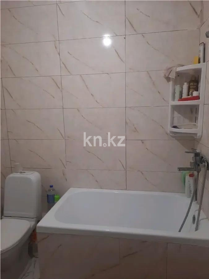 Продажа 3-комнатной квартиры, 74 м², ул. Нажимеденова, дом  64 в Астане - фото 4