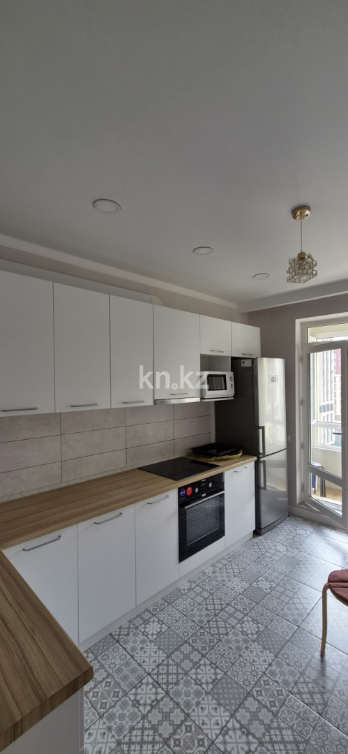 Аренда 3-комнатной квартиры, 86 м² в Астане