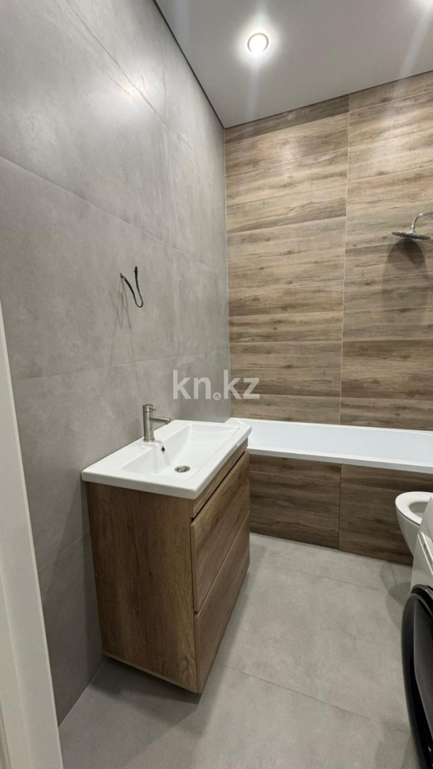 Продажа 1-комнатной квартиры, 42 м², ул. Байтурсынова, дом  14 в Астане - фото 8