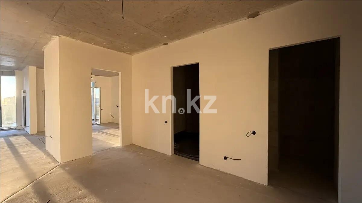 Продажа 4-комнатной квартиры, 185.5 м² в Астане - фото 2