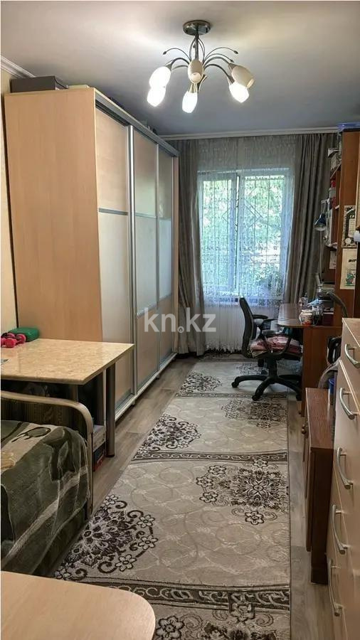 Продажа 3-комнатной квартиры, 60.3 м², мкр-н 8, дом  80 в Алматы - фото 2