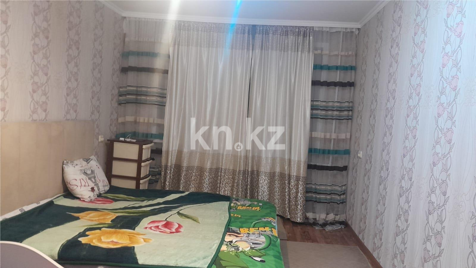 Продажа 3-комнатной квартиры, 63 м², мкр-н Восток-2 в Караганде - фото 3