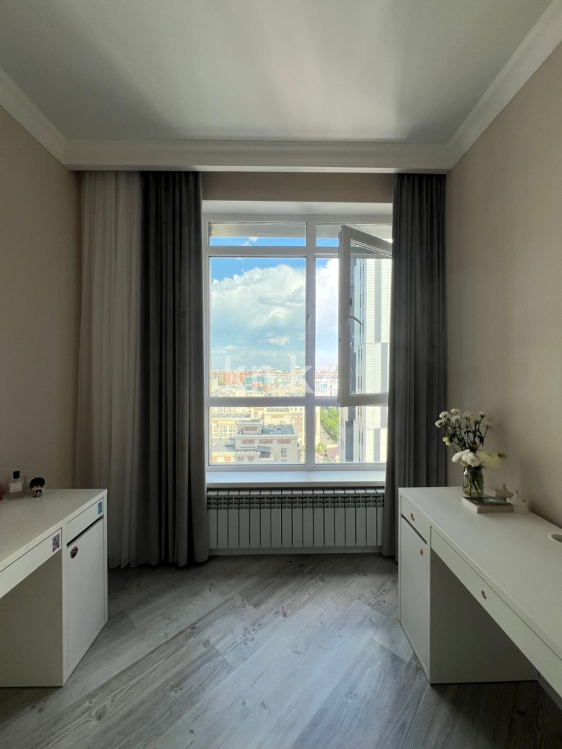 Продажа 3-комнатной квартиры, 90 м², ул. Туркестан, дом  14 - Туркестан 14 — Туркистан - Орынбор - Продажа  трехкомнатных квартир в Астане с фото фото 1 из 19