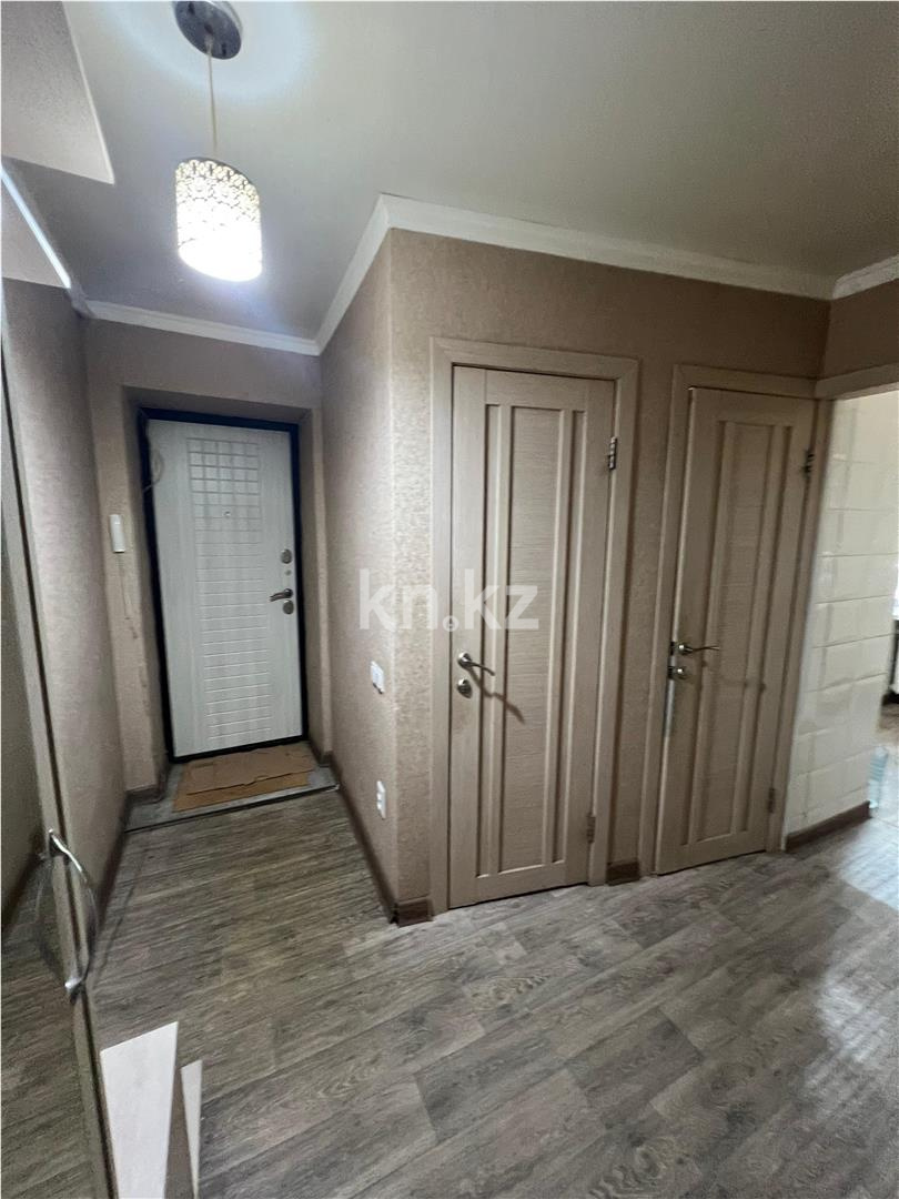 Продажа 3-комнатной квартиры, 58 м², пр. Бухар-жырау в Караганде - фото 10