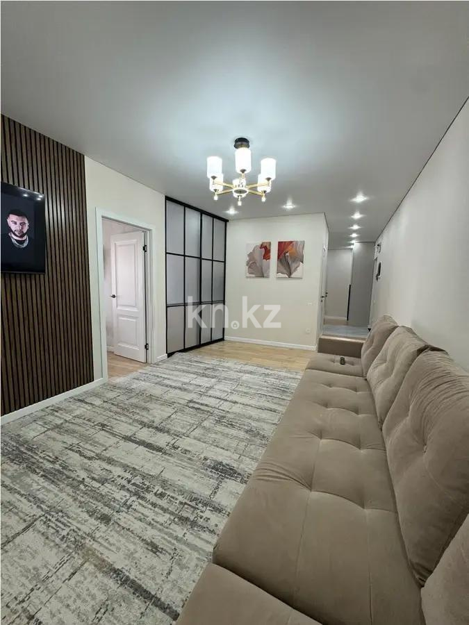 Продажа 3-комнатной квартиры, 72 м², ул. Букетова, дом  60а блок 1 - Продажа  трехкомнатных квартир в Караганде без посредников фото 1 из 7