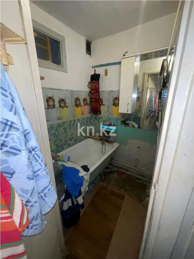 Продажа 2-комнатной квартиры, 47 м², мкр-н 11а, дом  14 в Караганде - фото 4