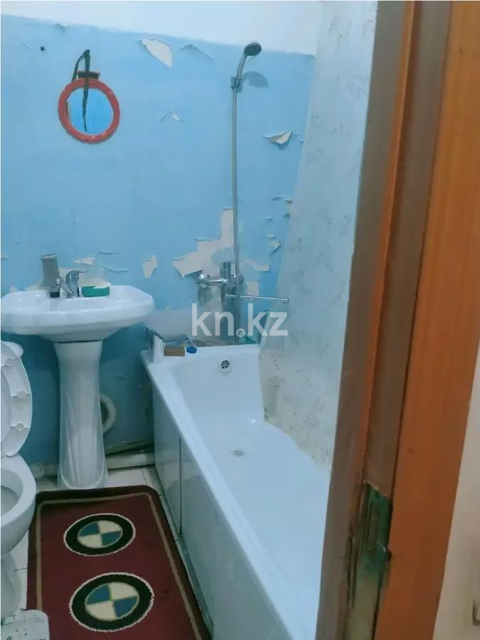 Продажа 1-комнатной квартиры, 37 м², мкр-н Кокжиек, дом  8 в Алматы - фото 3