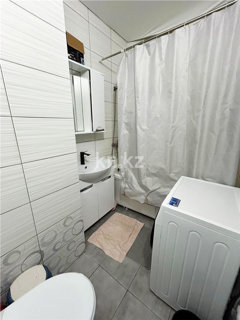 Продажа 1-комнатной квартиры, 51 м², ул. Тулебаева в Астане - фото 5