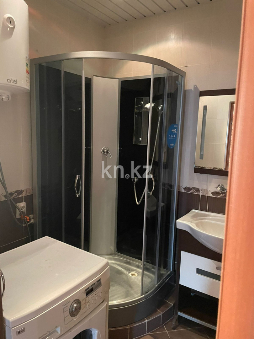 Аренда 2-комнатной квартиры, 85 м², Абая, дом  8 в Астане - фото 10