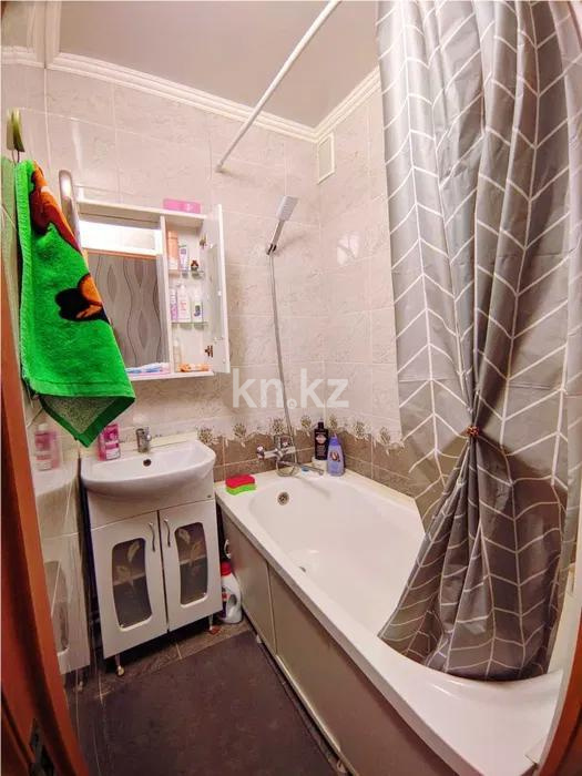 Продажа 2-комнатной квартиры, 45 м², мкр-н 18, дом  2 в Караганде - фото 6