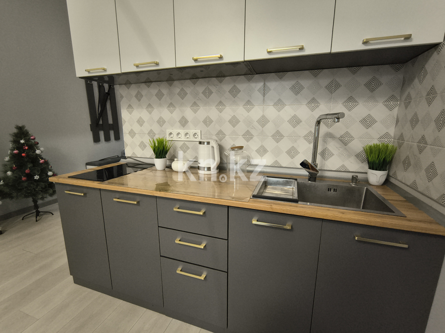 Аренда 1-комнатной квартиры, 34 м², пр. Назарбаева, дом  28А - Раимбека - Продажа земельных участков в Уральске фото 10 из 17