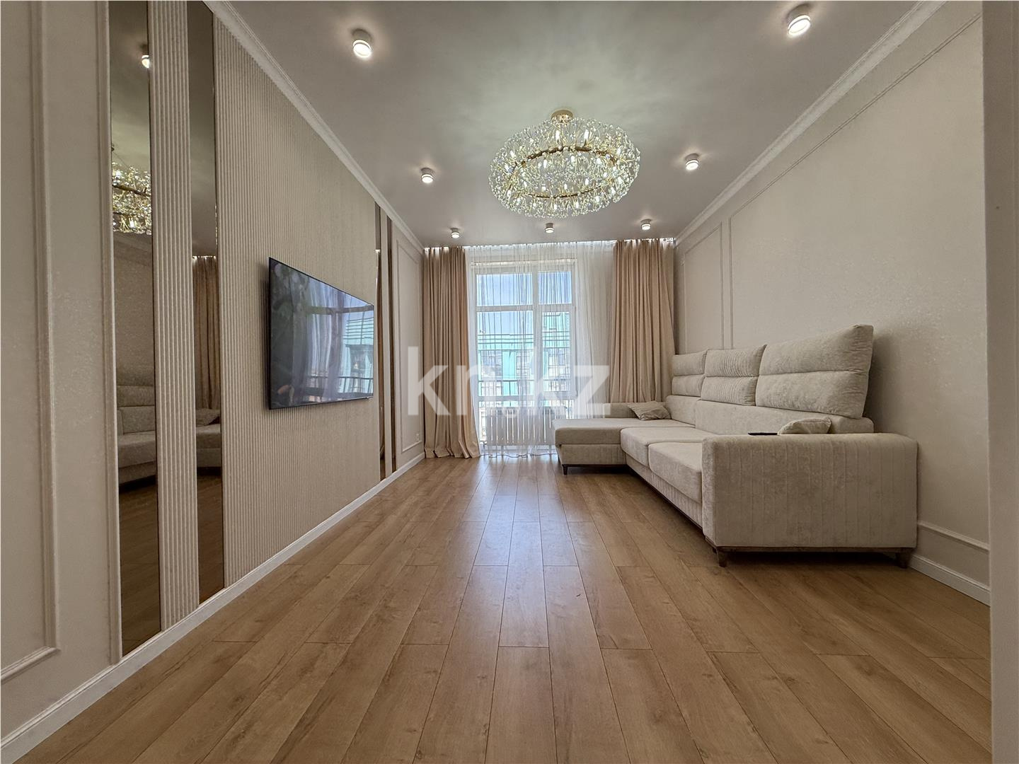 Продажа 3-комнатной квартиры, 87 м², ул. Ашимова, дом  13 - Продажа  трехкомнатных квартир в Караганде фото 1 из 26