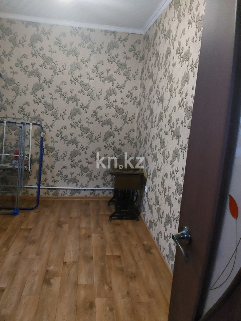 Продажа 4-комнатной квартиры, 61 м², мкр-н 14, дом  18 - Продажа  четырехкомнатных квартир в Караганде фото 13 из 24