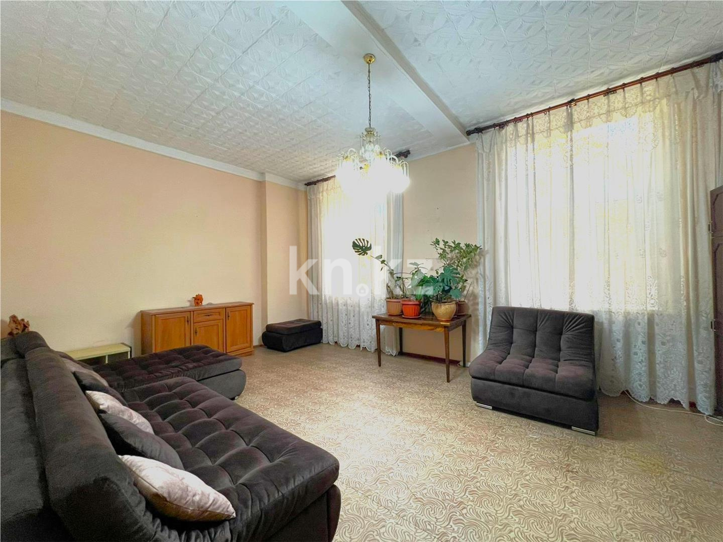 Продажа 3-комнатной квартиры, 90 м², ул. Алалыкина - Продажа квартир в Караганде фото 1 из 22