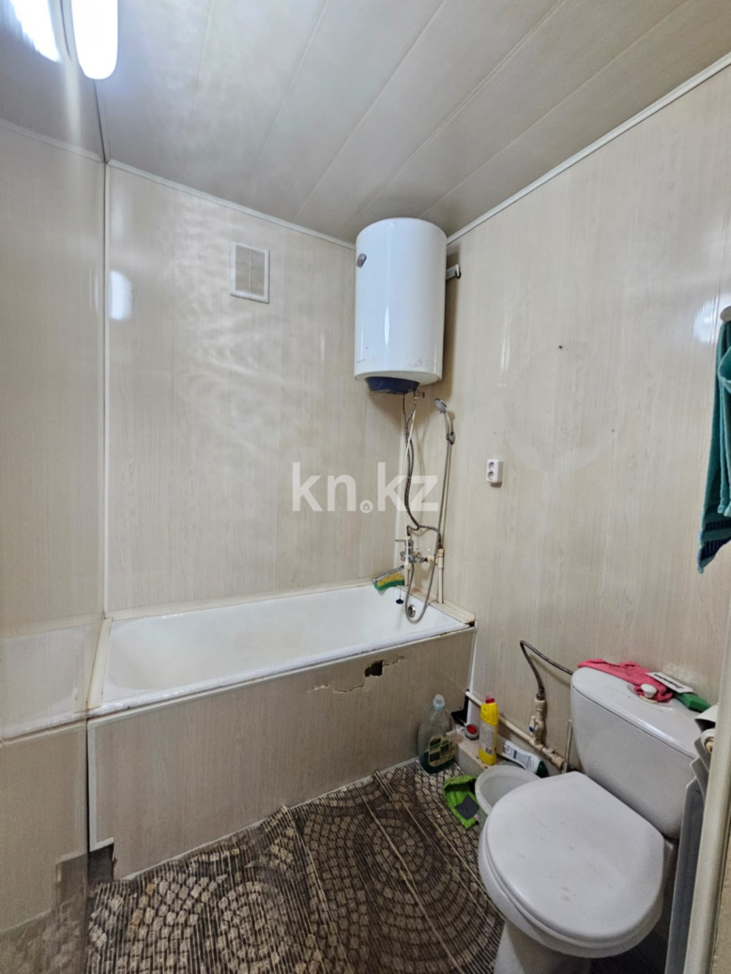 Продажа 2-комнатной квартиры, 45 м², ул. Ержанова, дом  45 - Продажа квартир в Карагандинской области фото 13 из 15
