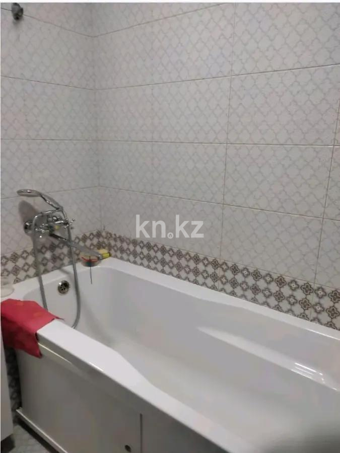 Продажа 1-комнатной квартиры, 36 м², ул. Е-495, дом  8 в Астане - фото 4