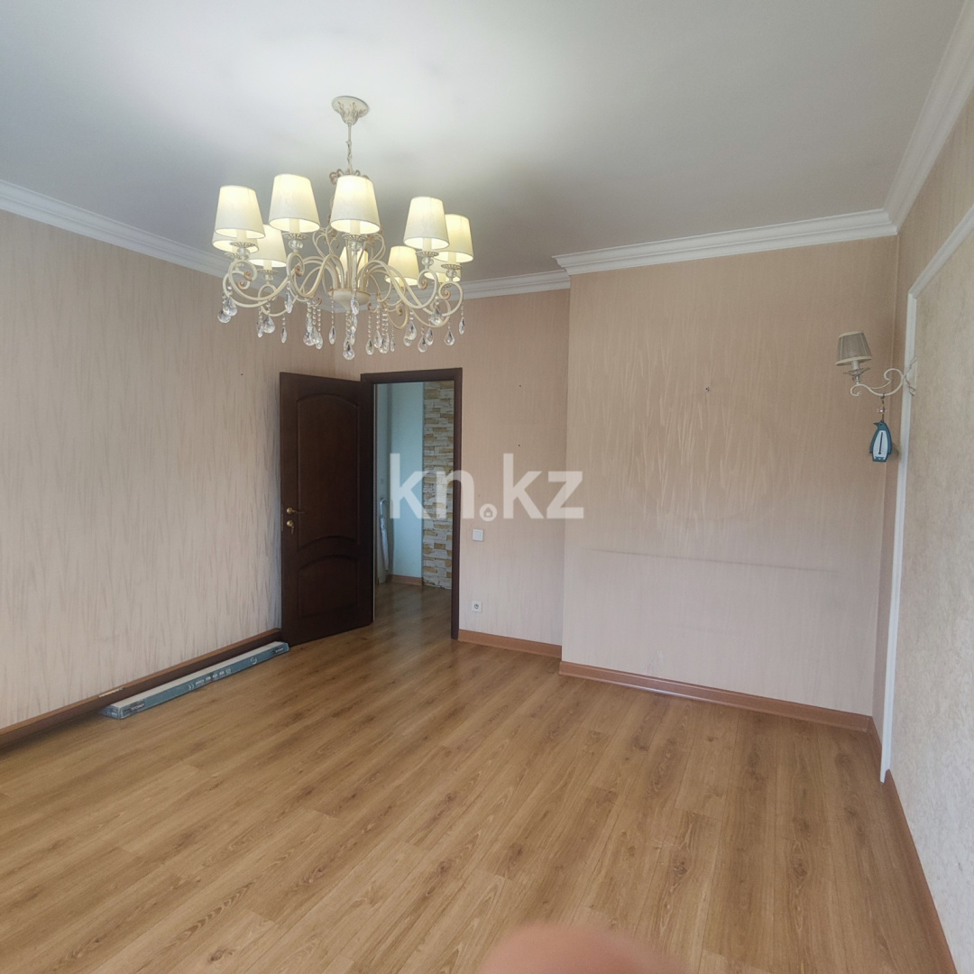 Продажа 3-комнатной квартиры, 85 м², мкр-н Аксай-1 в Алматы - фото 14