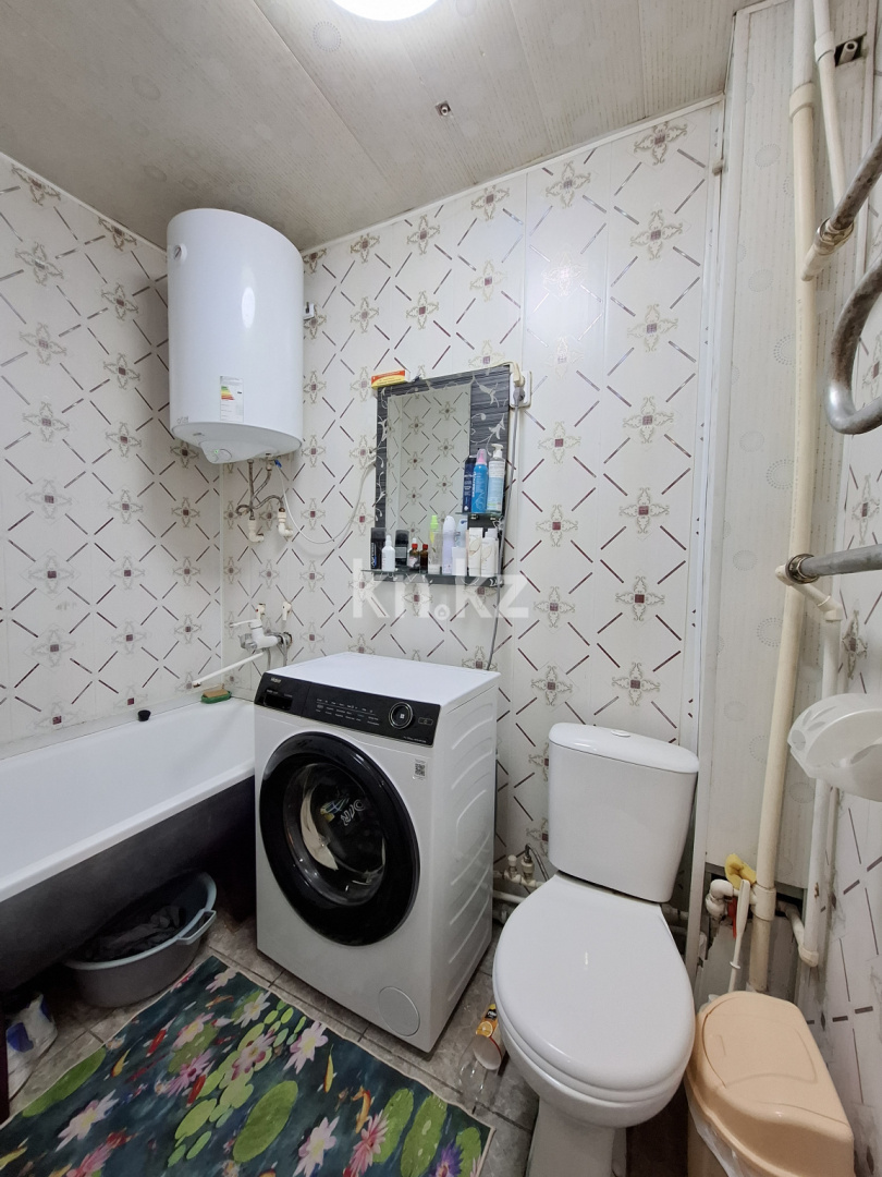 Продажа 3-комнатной квартиры, 62.5 м², 18мкр, дом  9 - Продажа квартир в Караганде фото 9 из 16