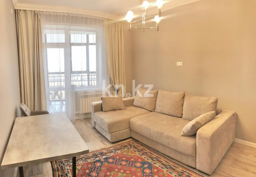 Продажа 3-комнатной квартиры, 81 м², ул. Дюсембекова - Продажа  трехкомнатных квартир в Караганде фото 1 из 25