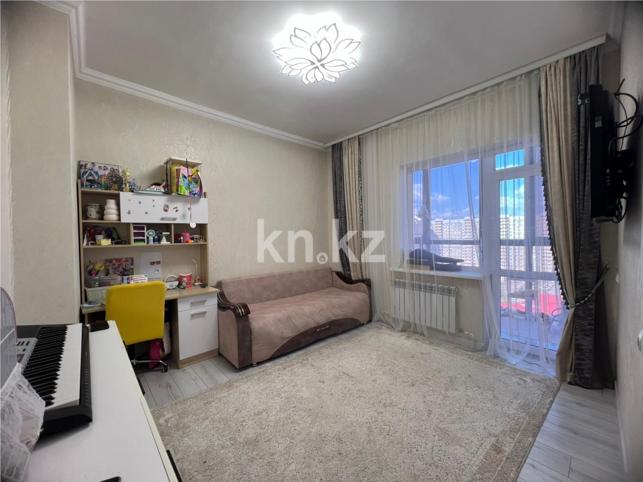 Продажа 2-комнатной квартиры, 53 м², пр. Шахтеров, дом  52б в Караганде - фото 3