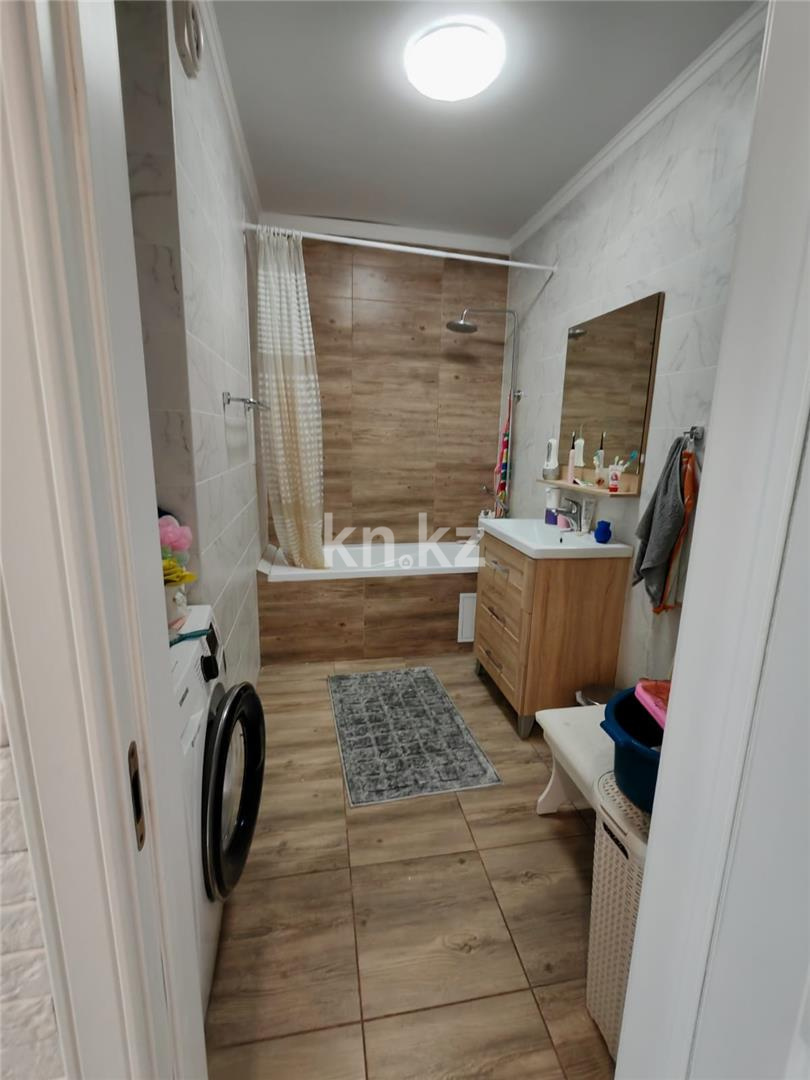 Продажа 3-комнатной квартиры, 104 м², пр. Республики в Караганде - фото 7