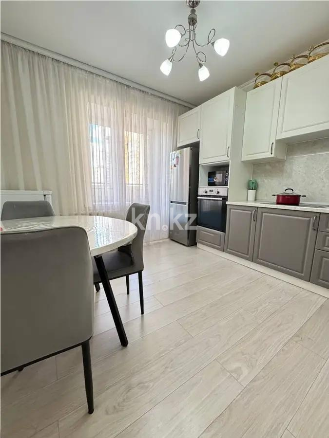 Продажа 3-комнатной квартиры, 86 м², пр. Кошкарбаева, дом  41 в Астане - фото 5