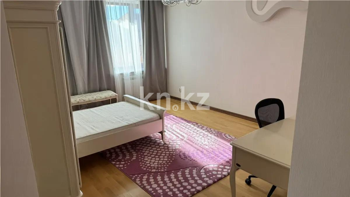 Продажа 4-комнатной квартиры, 193.3 м² в Астане - фото 4