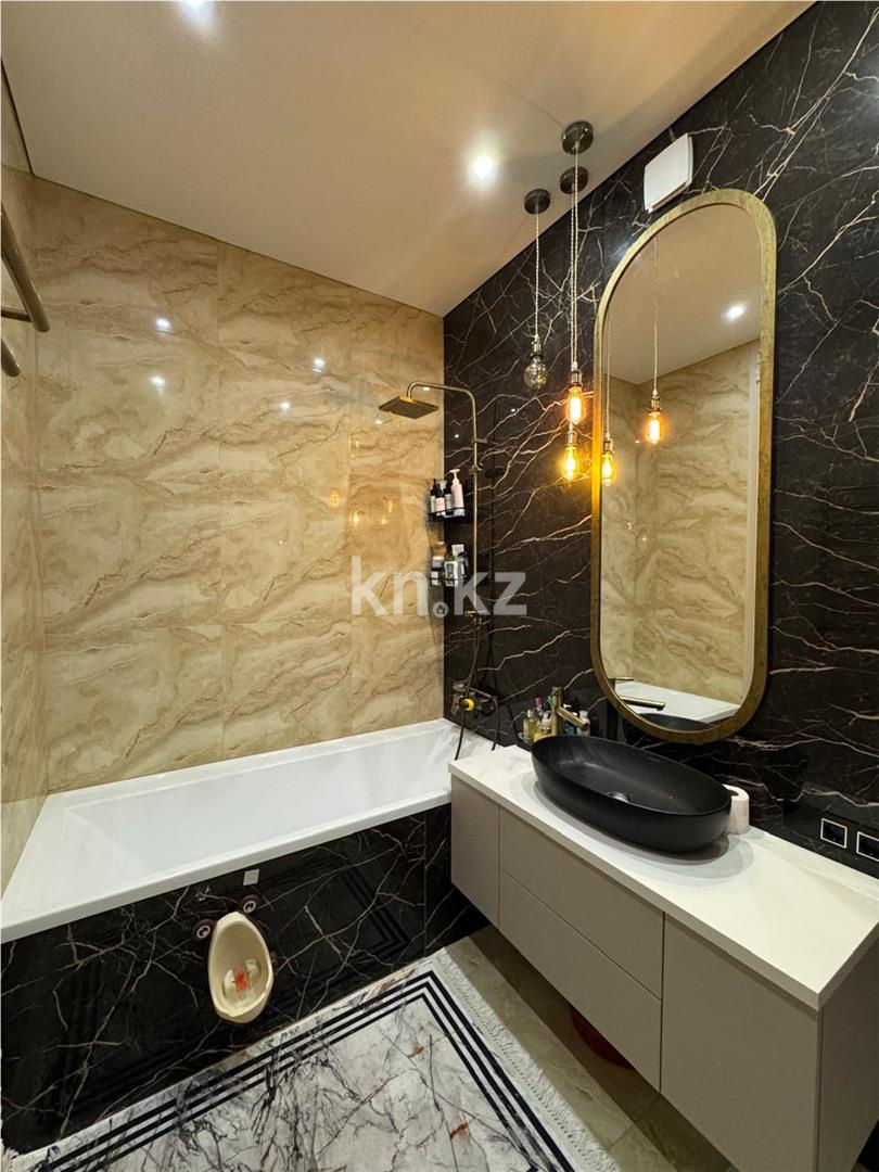 Продажа 3-комнатной квартиры, 123 м² - Продажа квартир в Караганде - страница 2 фото 15 из 25