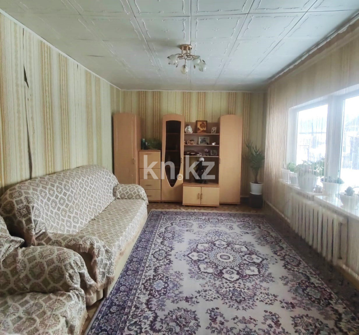 Продажа 3-комнатного дома, 74 м², 4-й Строительный - Продажа и аренда недвижимости в Абае фото 1 из 9