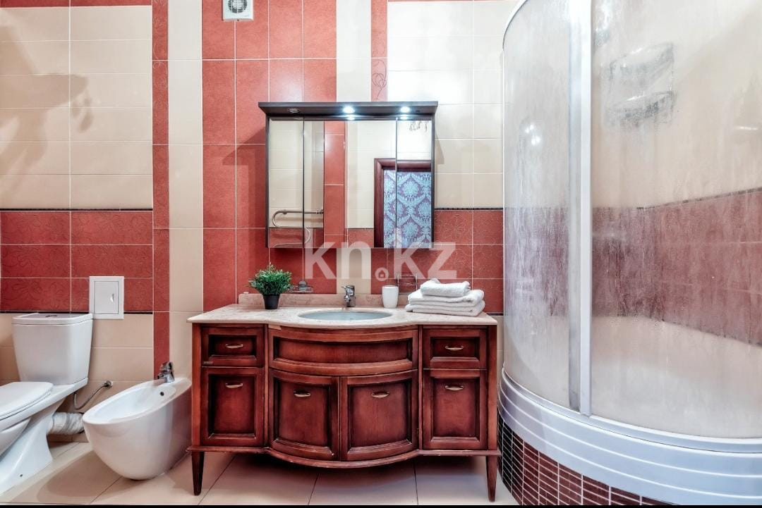 Аренда 3-комнатной квартиры посуточно, 130 м², ул. Кунаева, дом  35 - пр. Мангилик Ел - Аренда квартир посуточно в Астане с фото фото 9 из 15