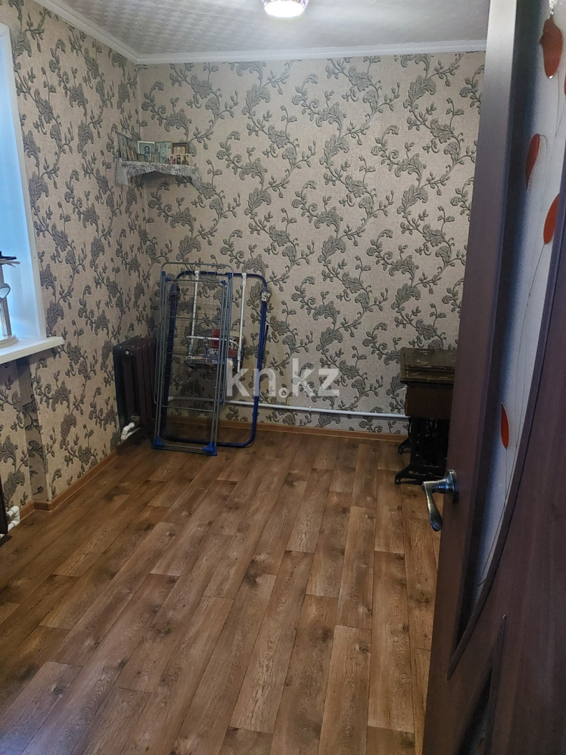 Продажа 4-комнатной квартиры, 61 м², мкр-н 14, дом  18 - Продажа  четырехкомнатных квартир в Караганде фото 14 из 24