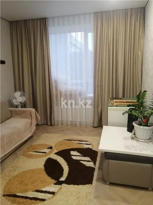 Продажа 3-комнатной квартиры, 100 м², пр. Кабанбай батыра, дом  57/2 - Продажа квартир в Астане фото 1 из 6